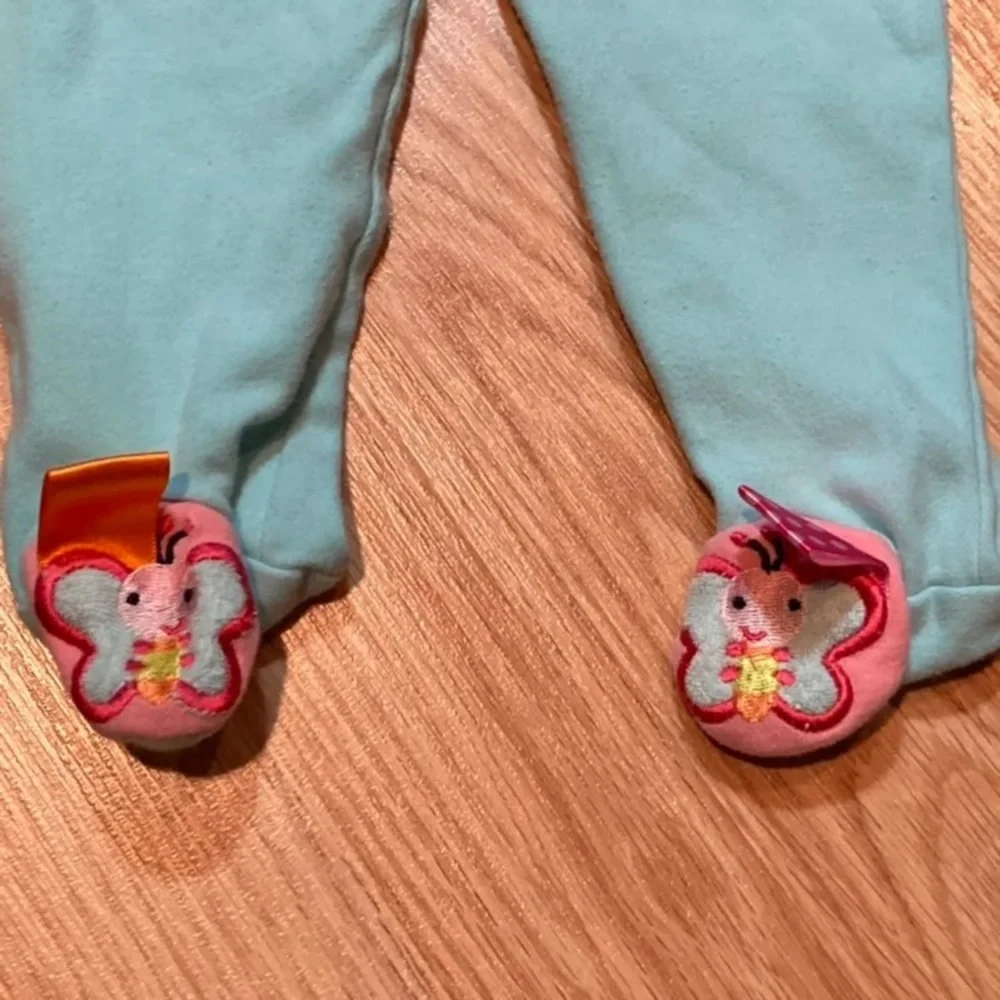 Taggies Baby Outfit‎ Set Giraffe Butterfly Applique Top & Footed Pants